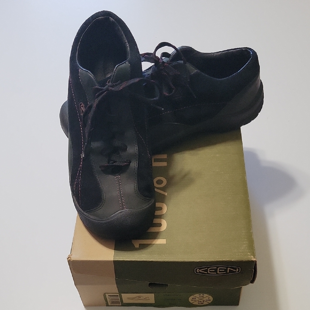 Keen Women's Presidio Leather Oxford Shoes, Size 9